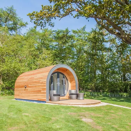 High Oaks Grange - Glamping Hotel Pickering Exterior photo
