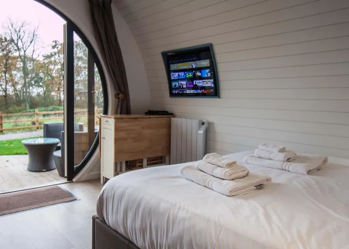 High Oaks Grange - Glamping